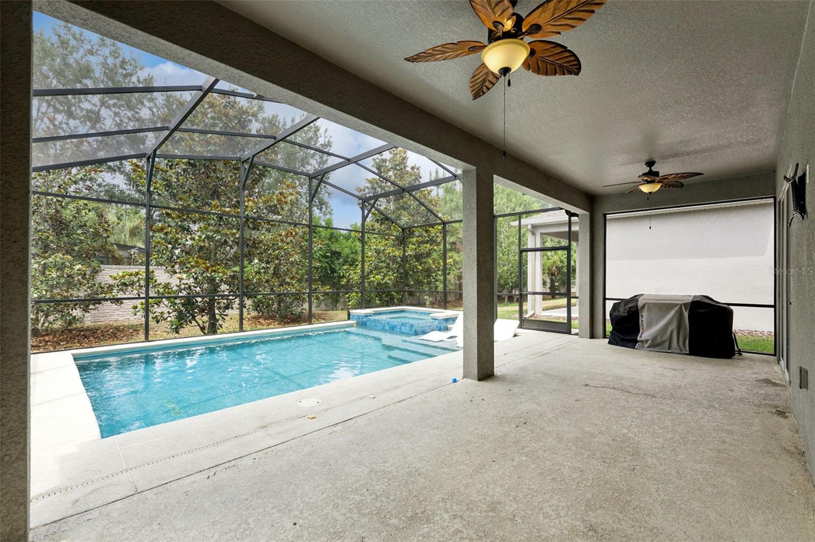 2265 Emerald Springs Dr Property Photo 28