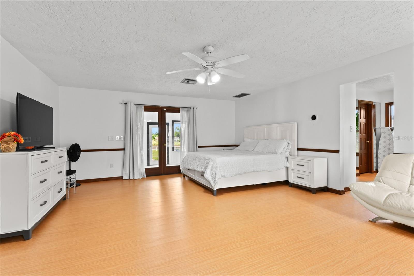 5750 Oak Hollow Ln Property Photo 43