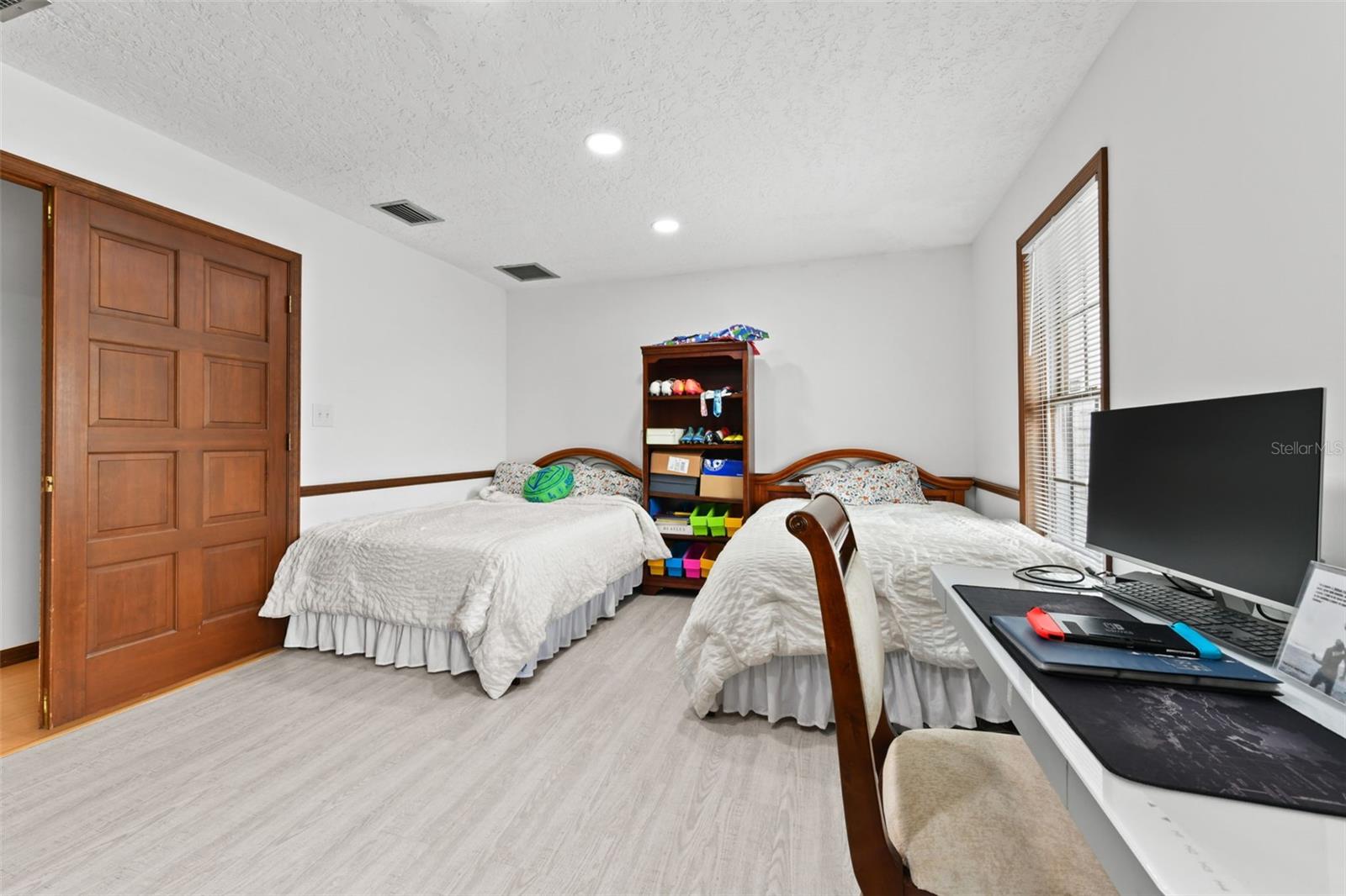 5750 Oak Hollow Ln Property Photo 59