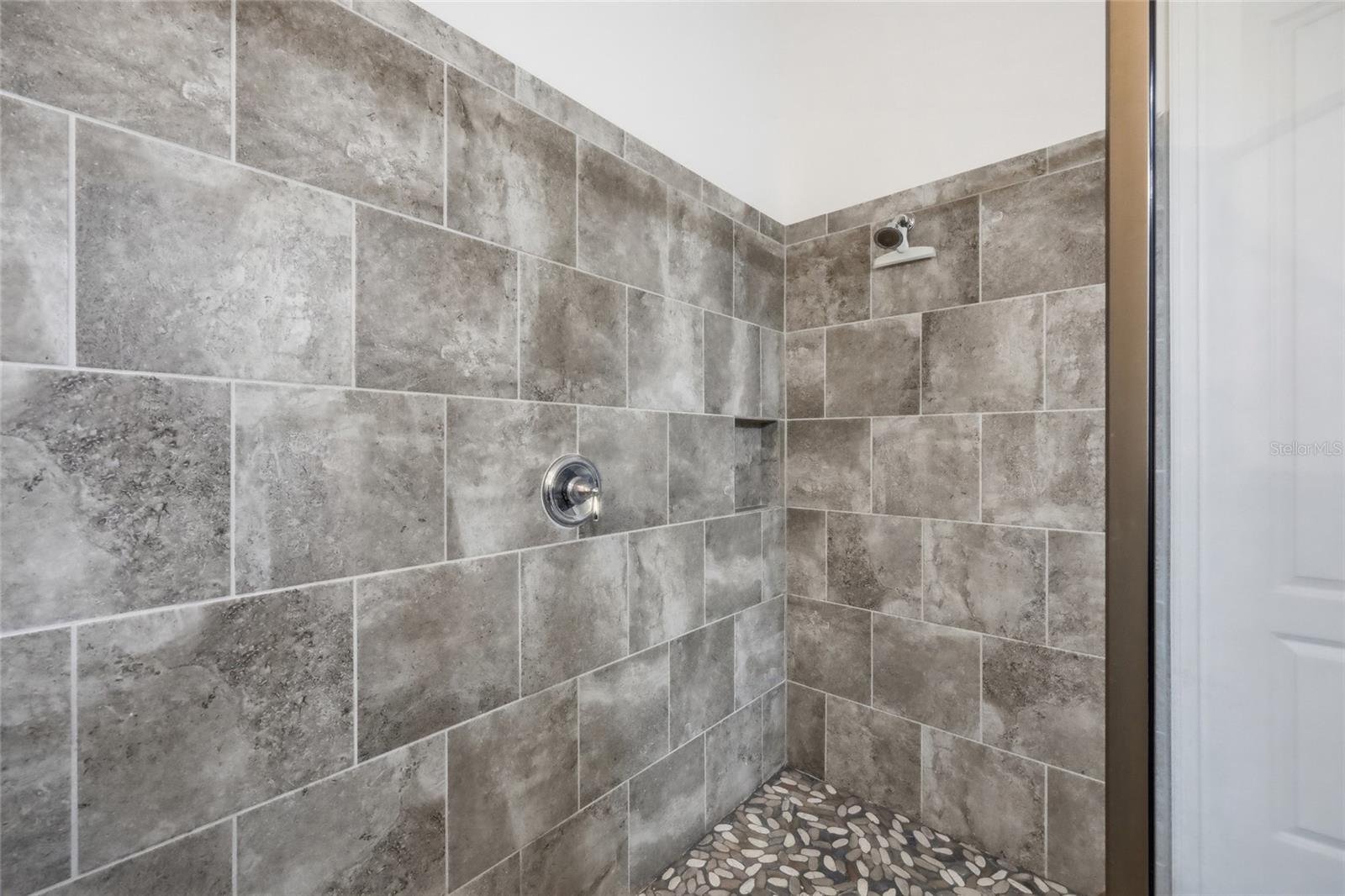 2486 Datura Loop Property Photo 29