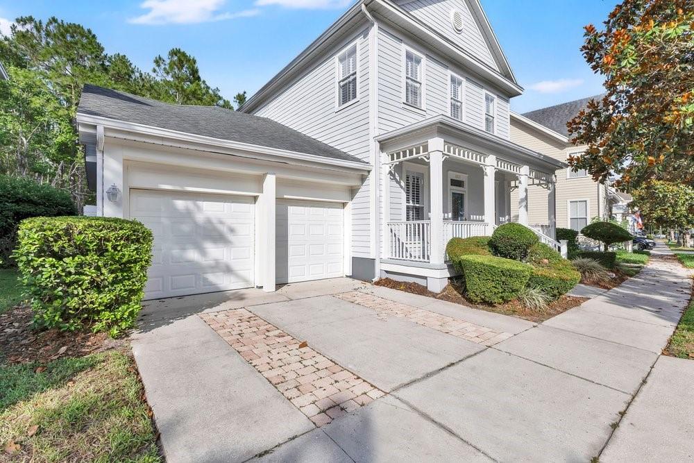 1013 Maiden Ter Property Photo 4