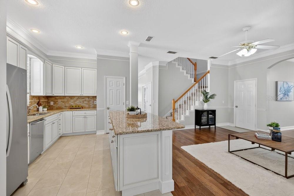 1013 Maiden Ter Property Photo 10