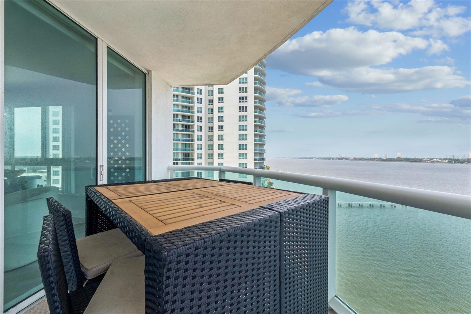 231 Riverside Dr #702-1 Property Photo 21
