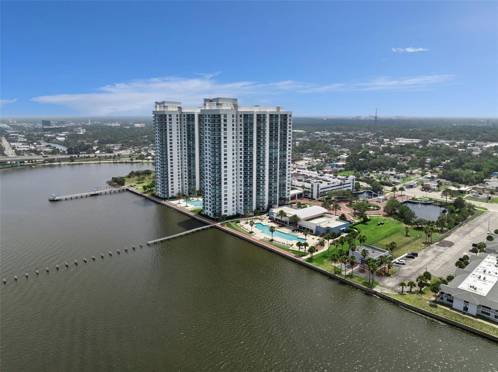 231 Riverside Dr #702-1 Property Photo 41