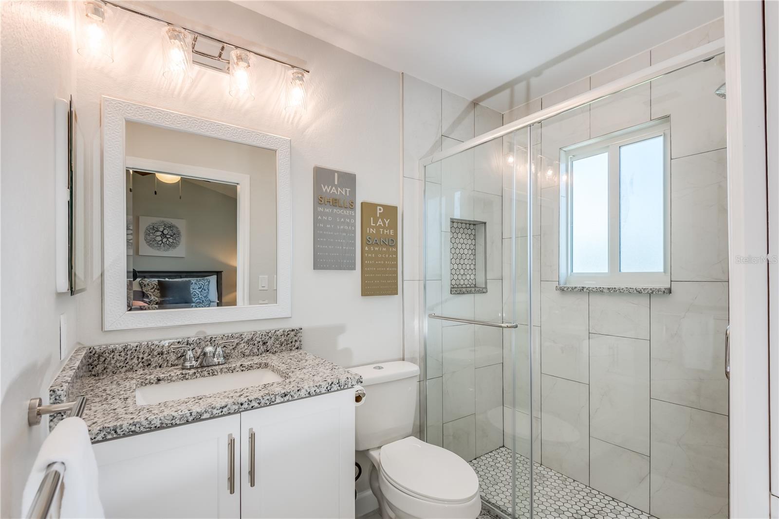 O6407014 Property Photo 13