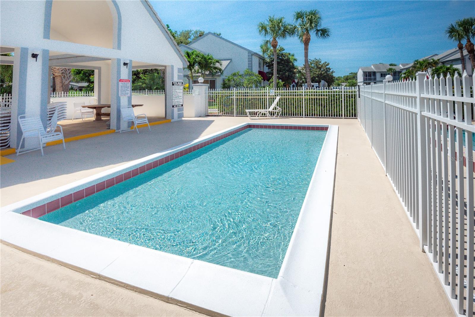 O6407014 Property Photo 17
