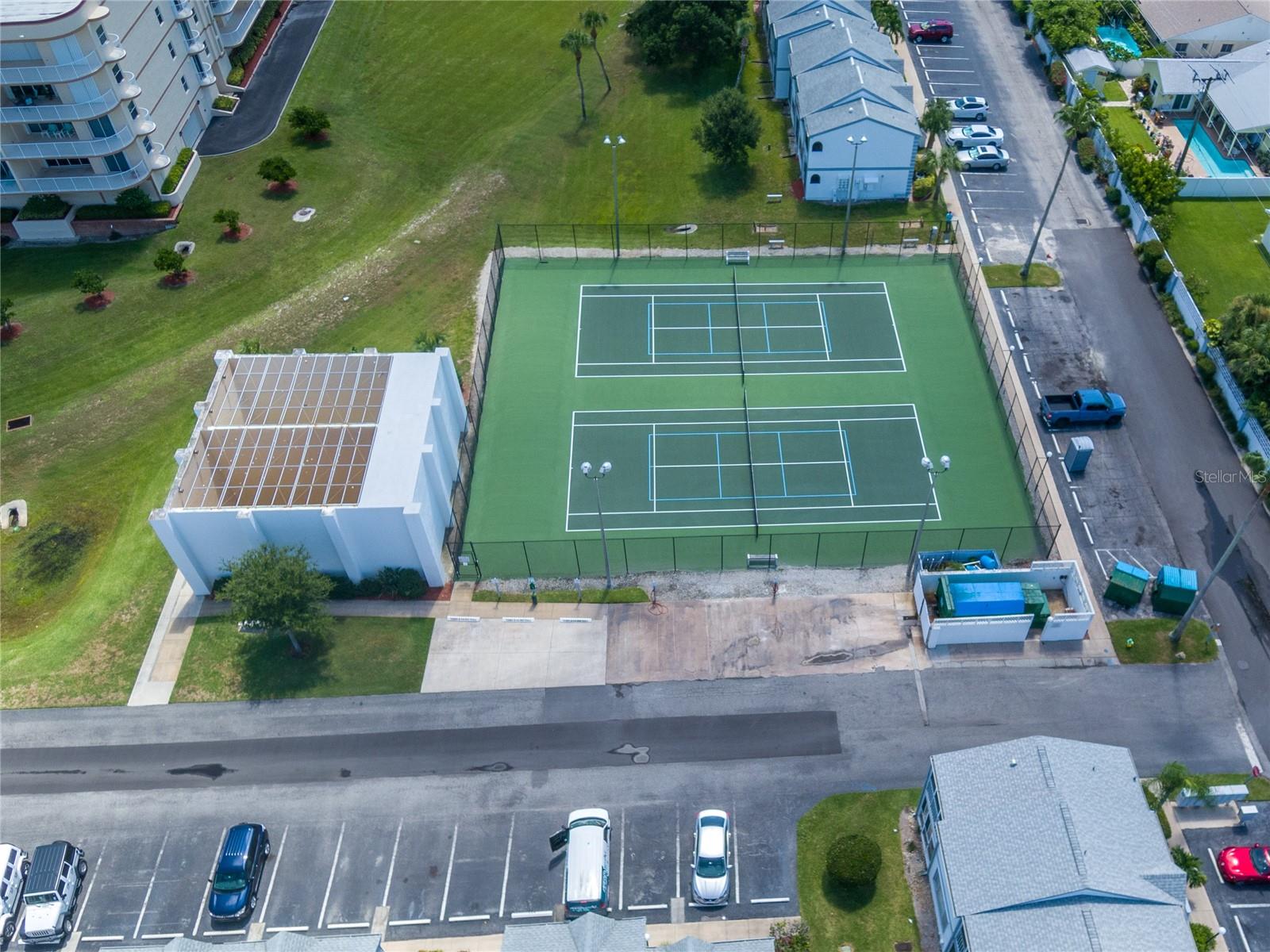 O6407014 Property Photo 21