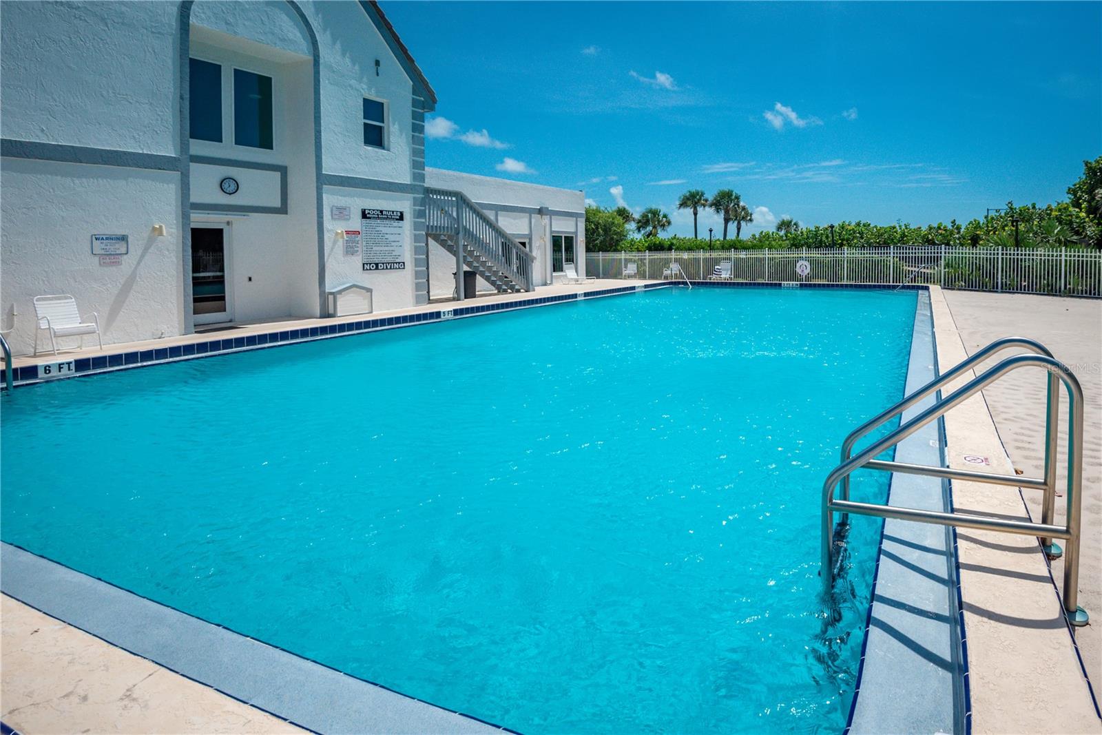 O6407014 Property Photo 28
