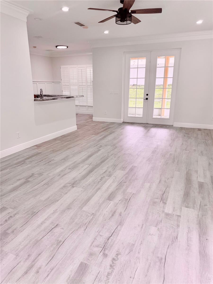 1541 Hackney Ter Property Photo 5
