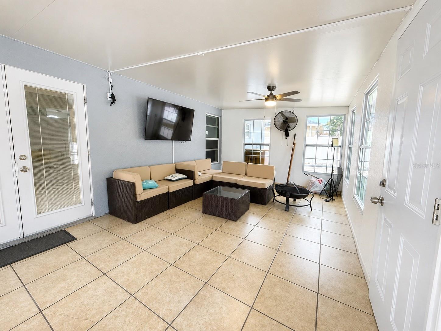 2221 Paria Ln Property Photo 24