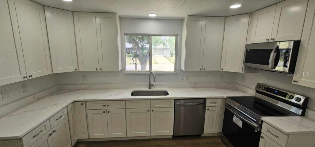 10842 Sw 90th Ct Property Photo 2