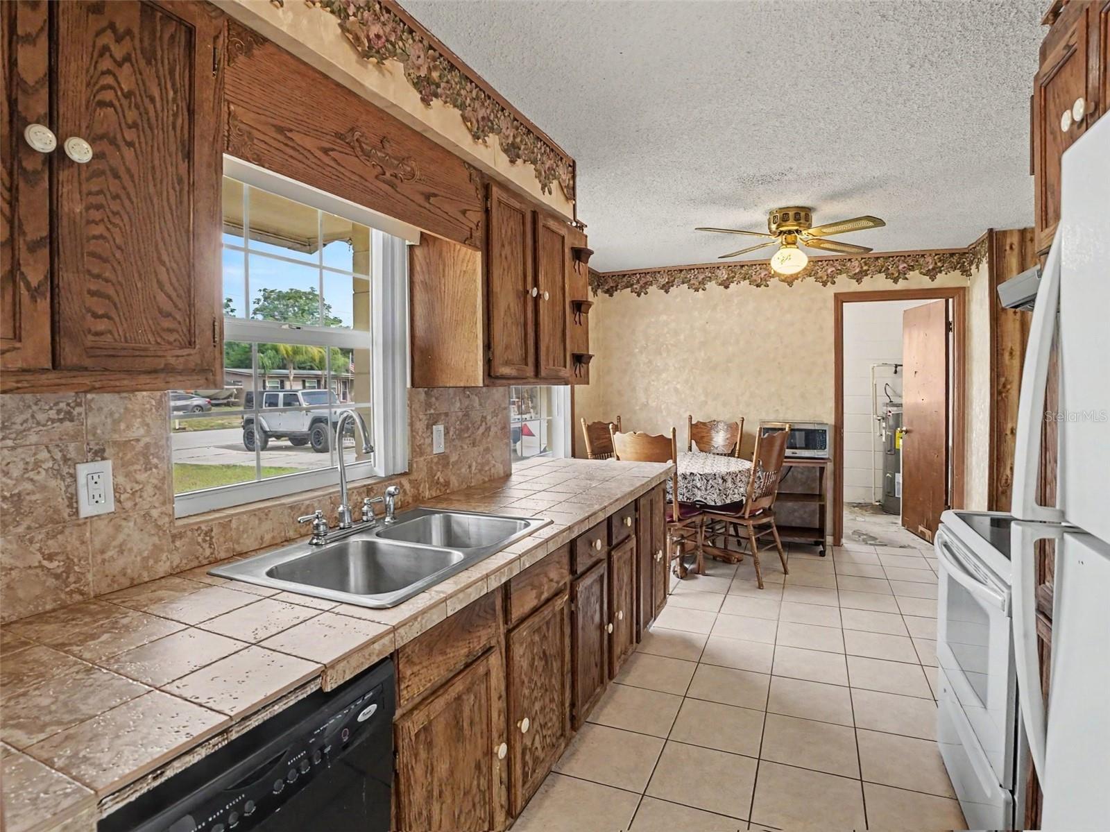 1609 Maureen Ave Property Photo 8