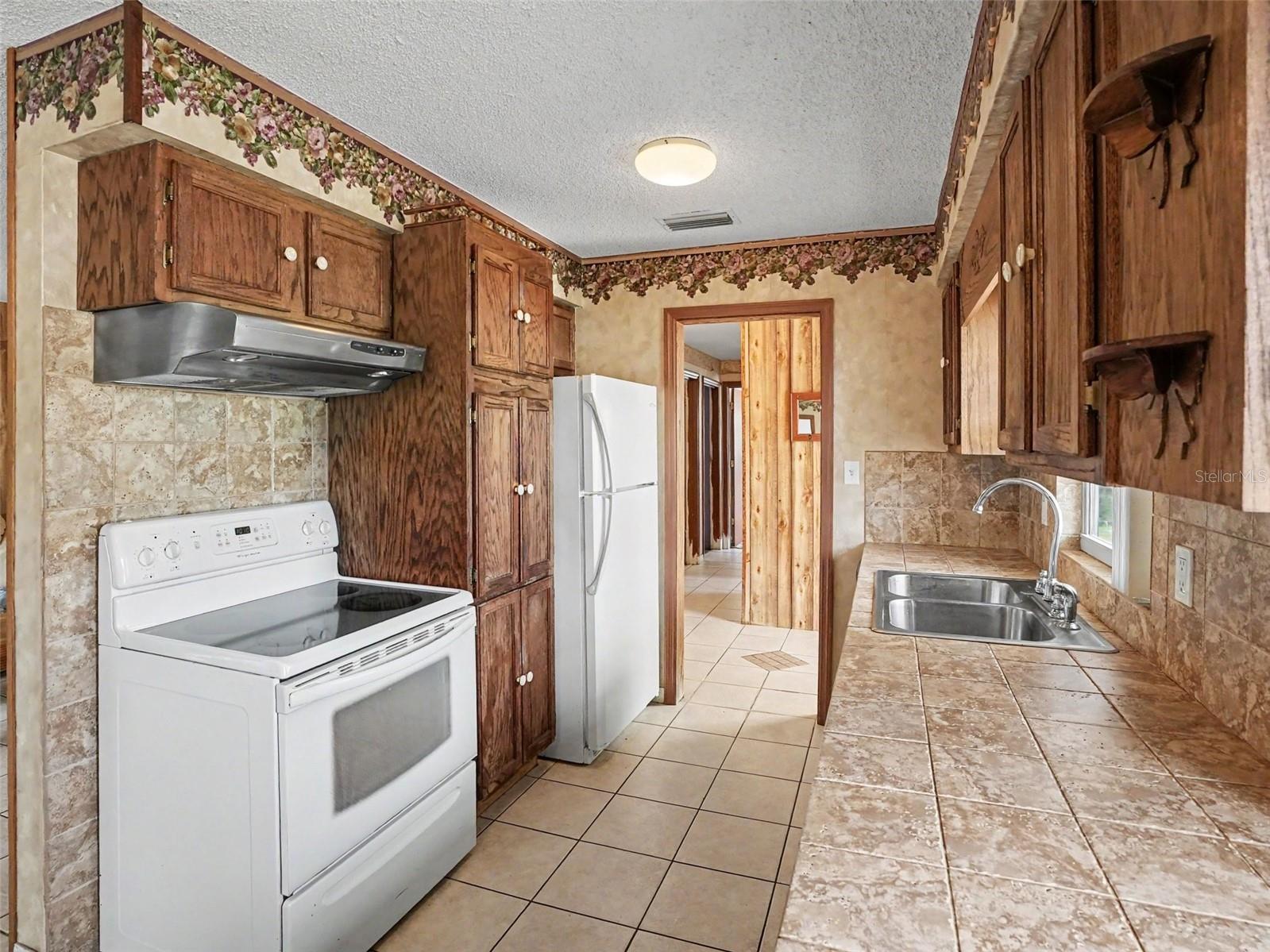 1609 Maureen Ave Property Photo 17