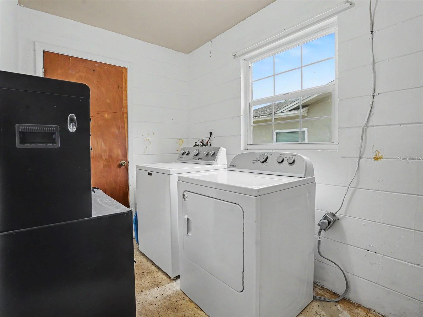 1609 Maureen Ave Property Photo 18
