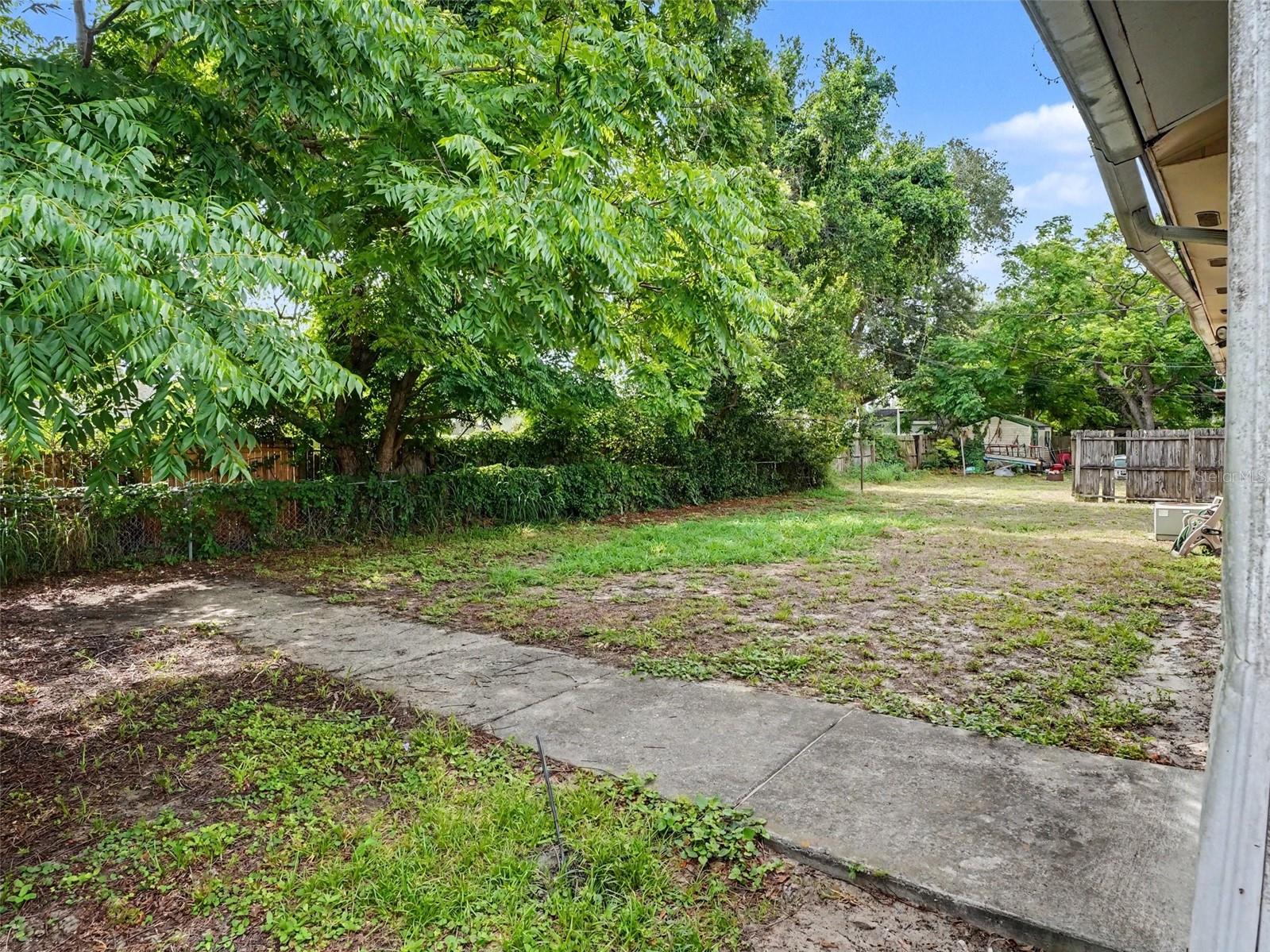 1609 Maureen Ave Property Photo 24
