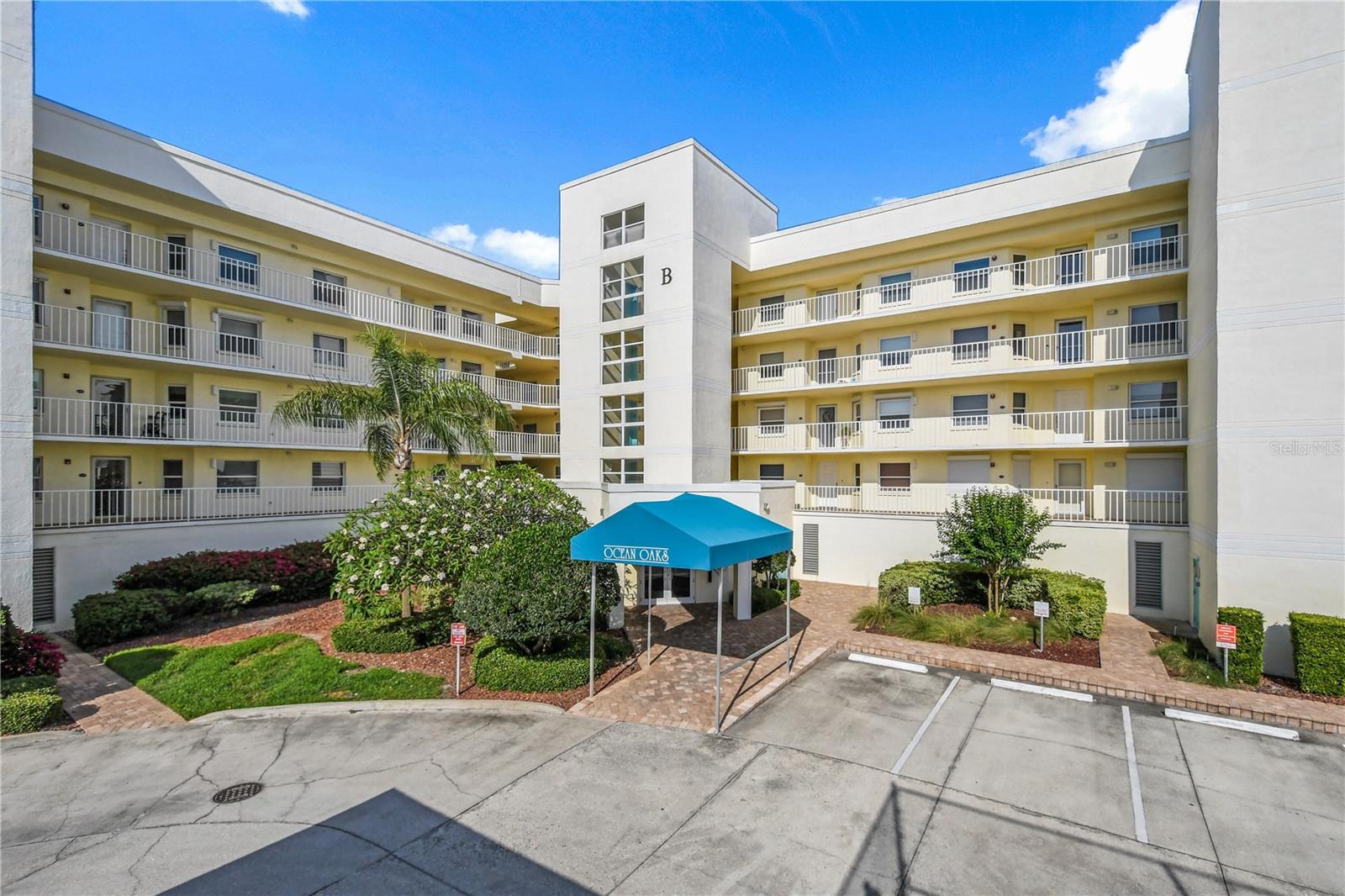 8700 Ridgewood Ave #b204 Property Photo 2