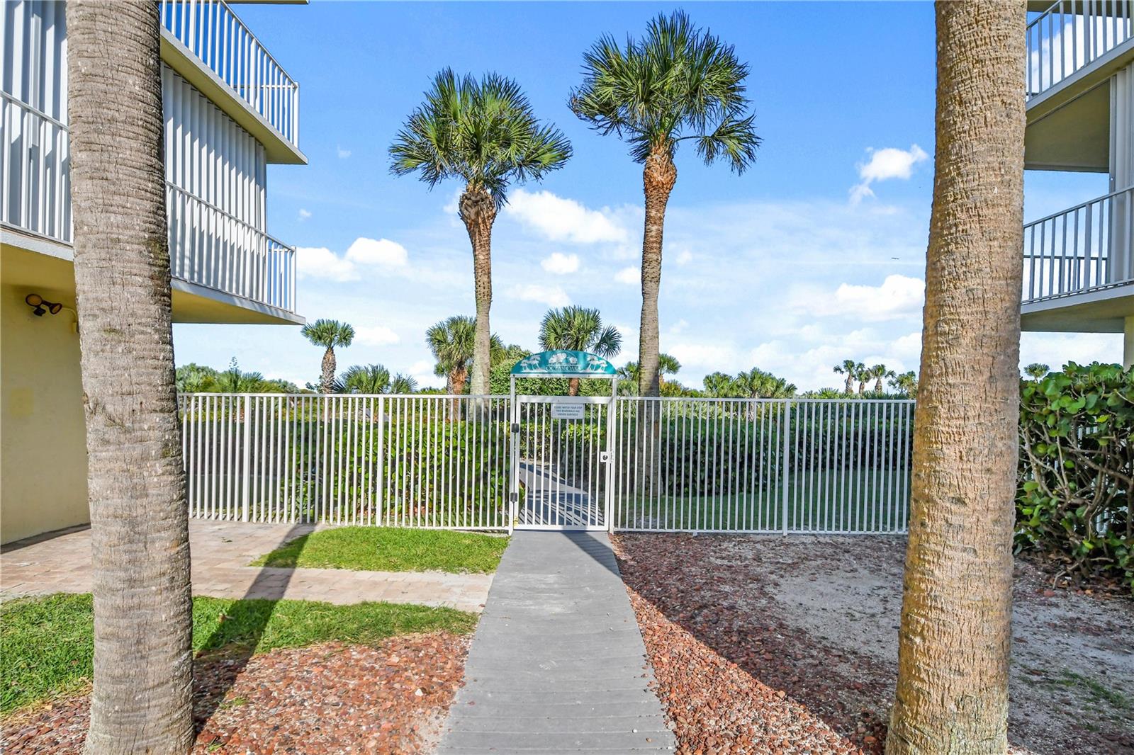 8700 Ridgewood Ave #b204 Property Photo 3