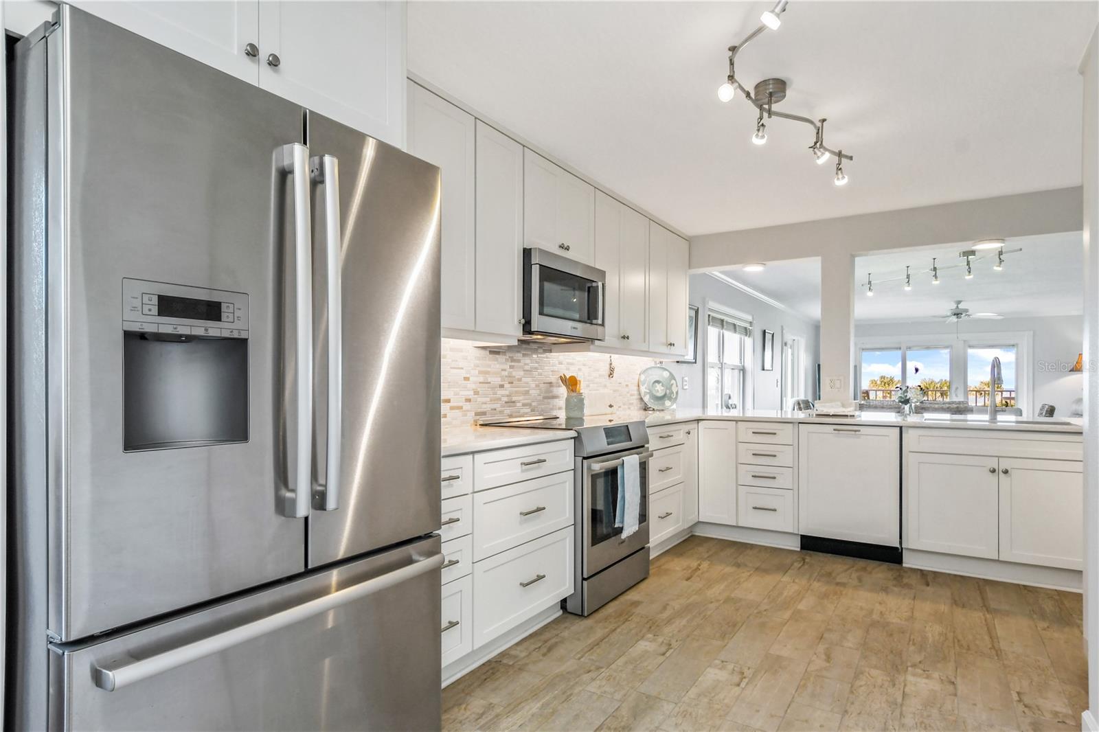 8700 Ridgewood Ave #b204 Property Photo 6
