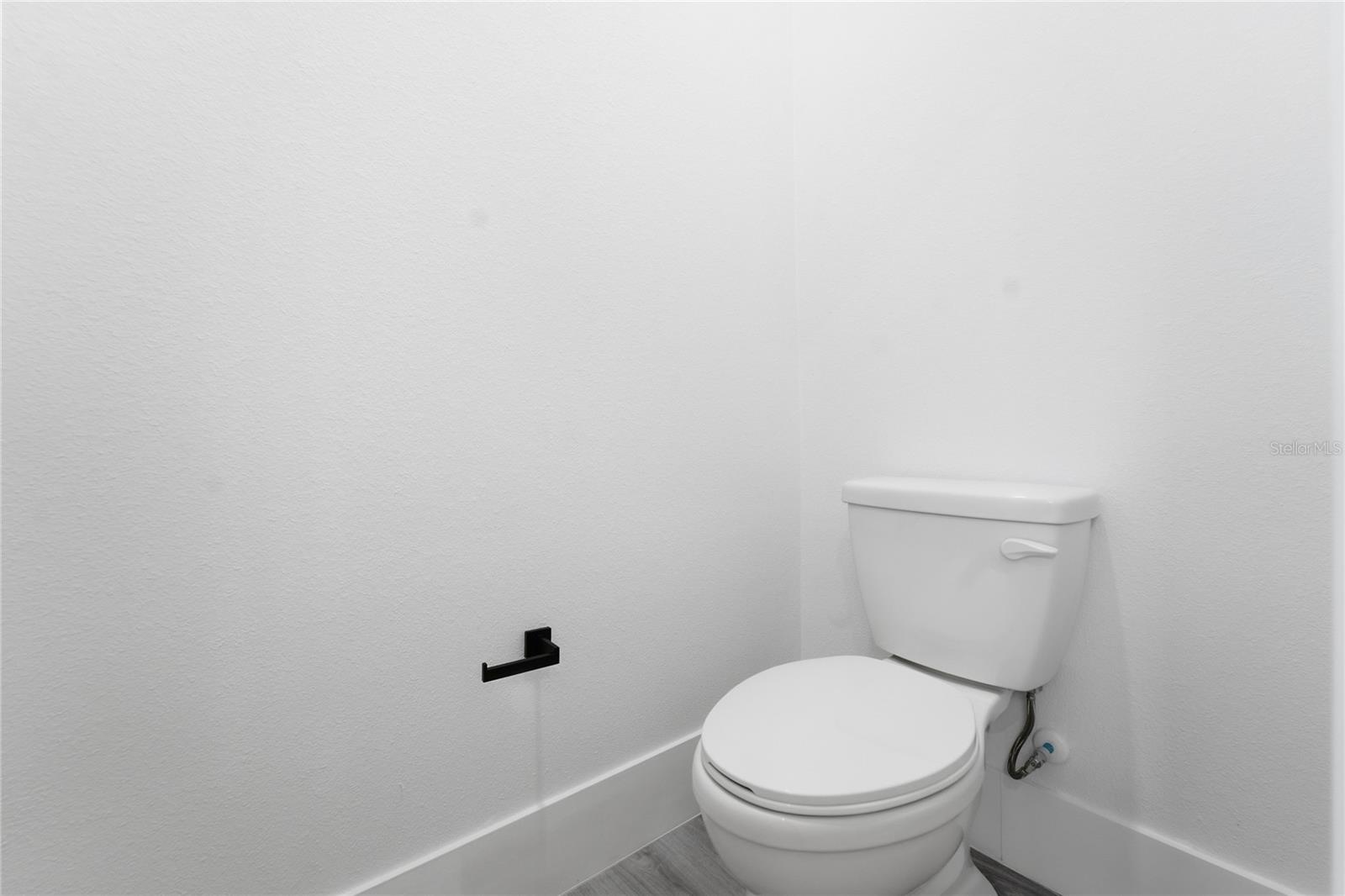 238 E Caldwell Dr Property Photo 29