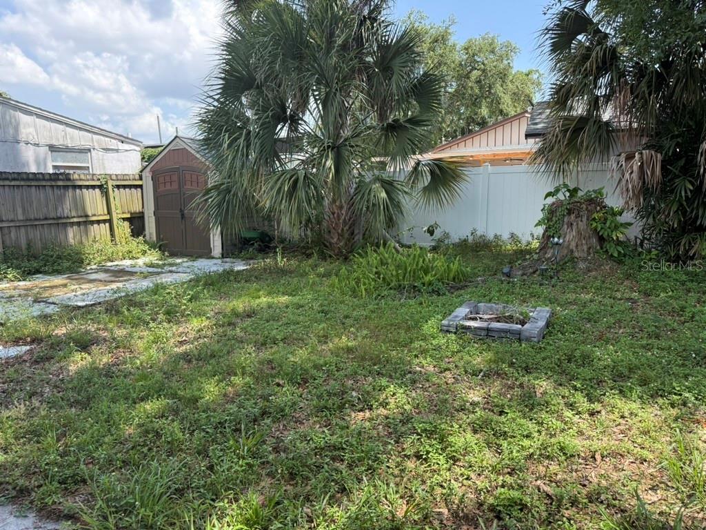 1512 W Kirby St Property Photo 6