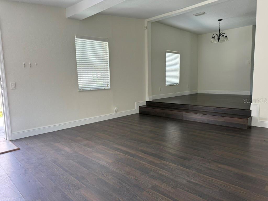 1512 W Kirby St Property Photo 7