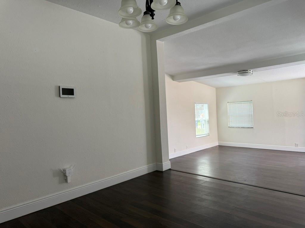 1512 W Kirby St Property Photo 8