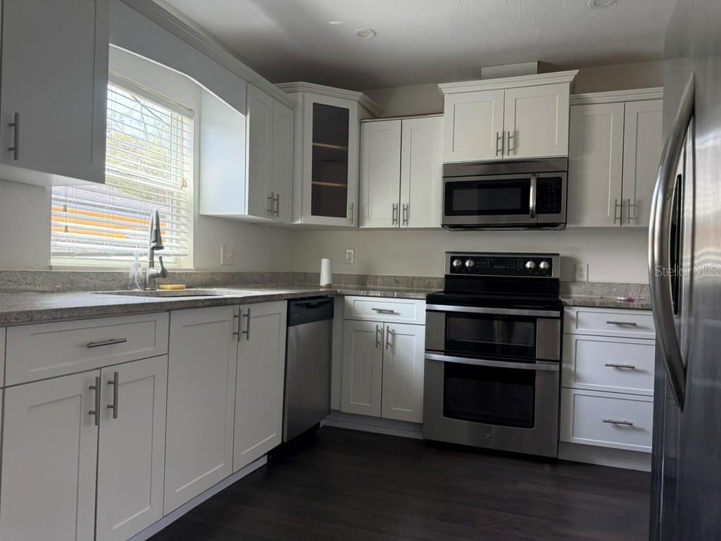 1512 W Kirby St Property Photo 11