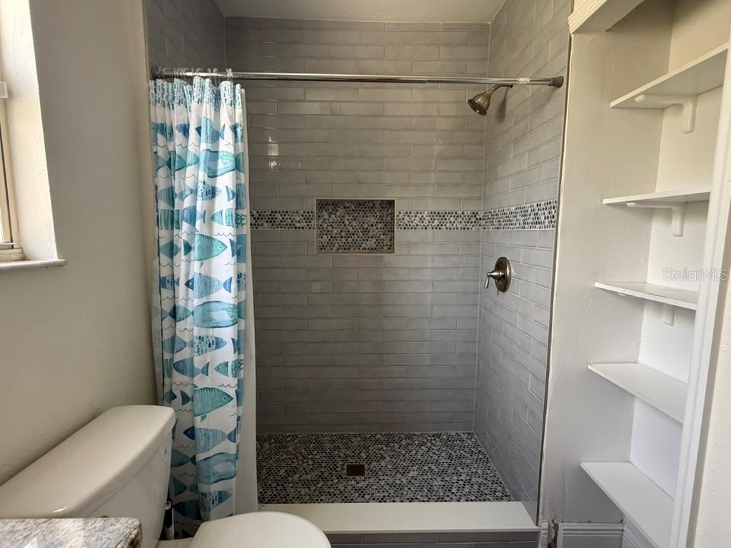 1512 W Kirby St Property Photo 23