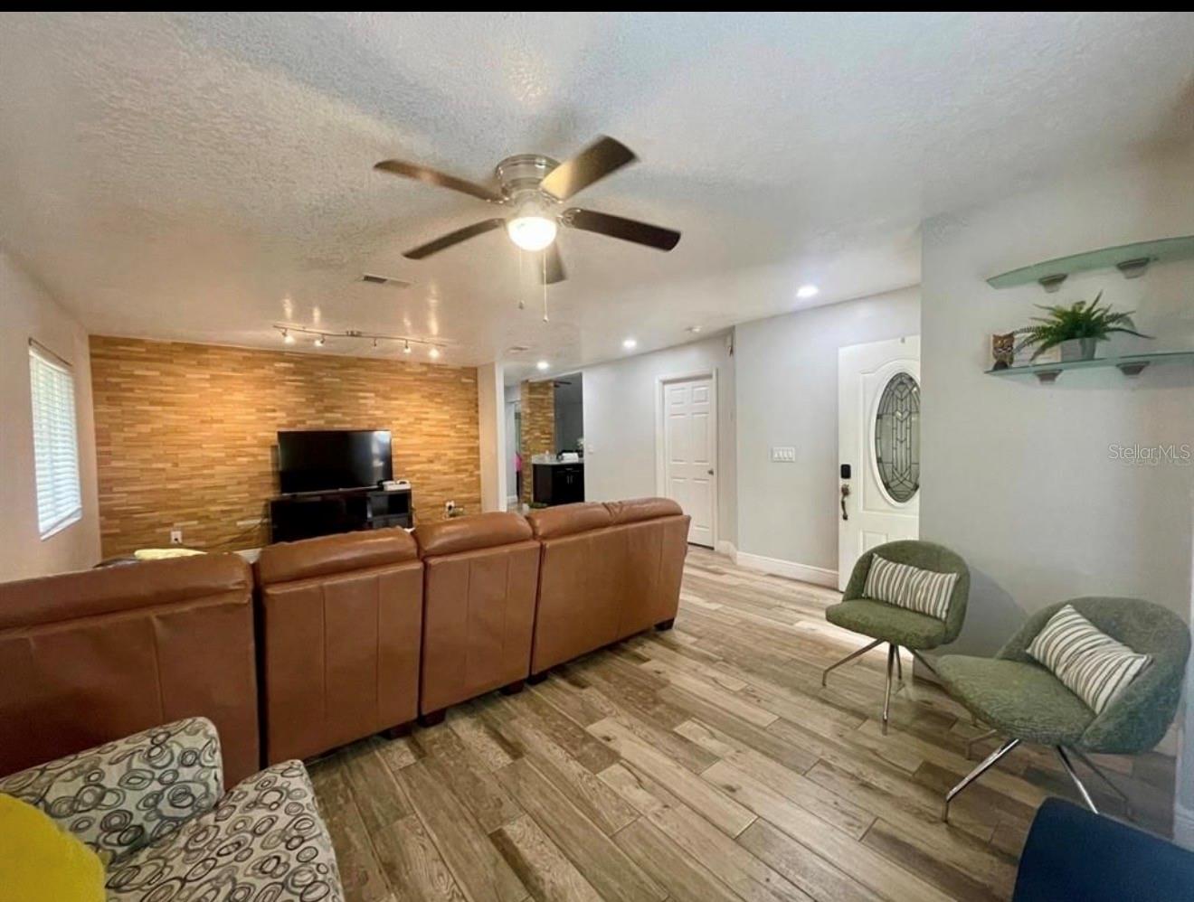 1044 Nin St Property Photo 8