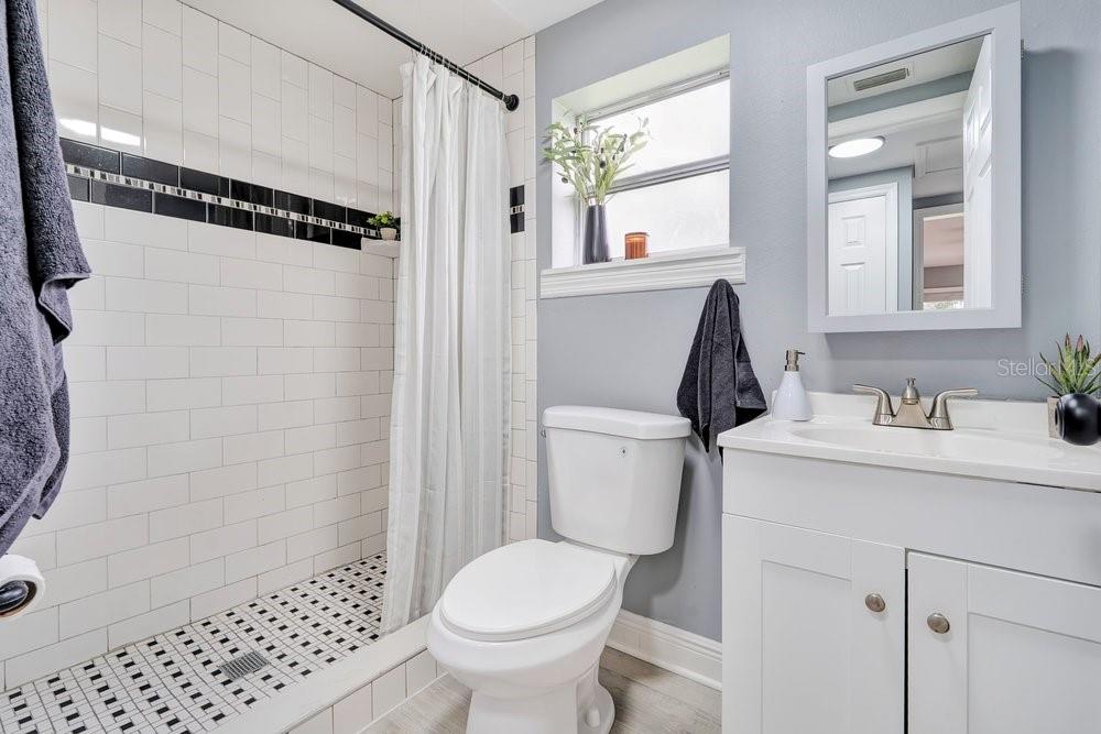 334 Mandrake St Property Photo 12