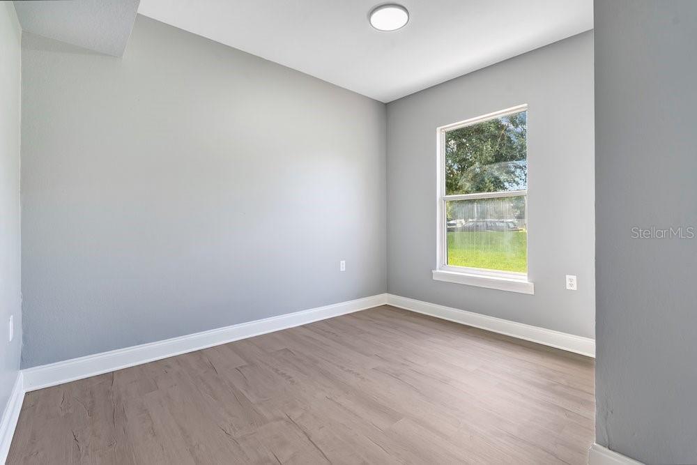 334 Mandrake St Property Photo 15