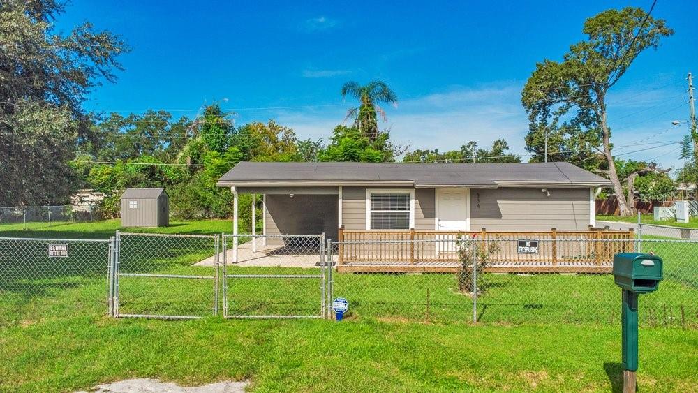 334 Mandrake St Property Photo 16