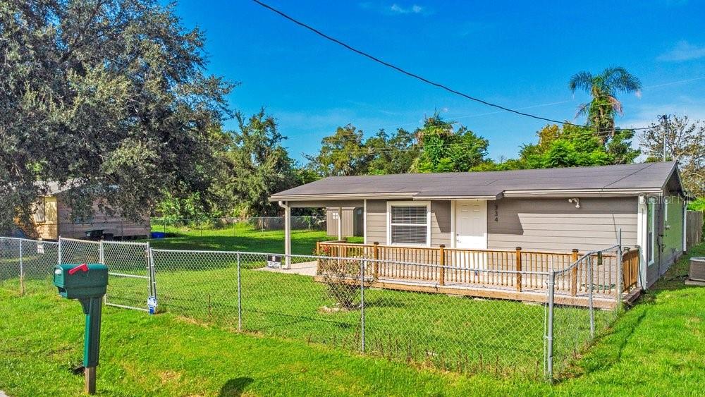 334 Mandrake St Property Photo 17