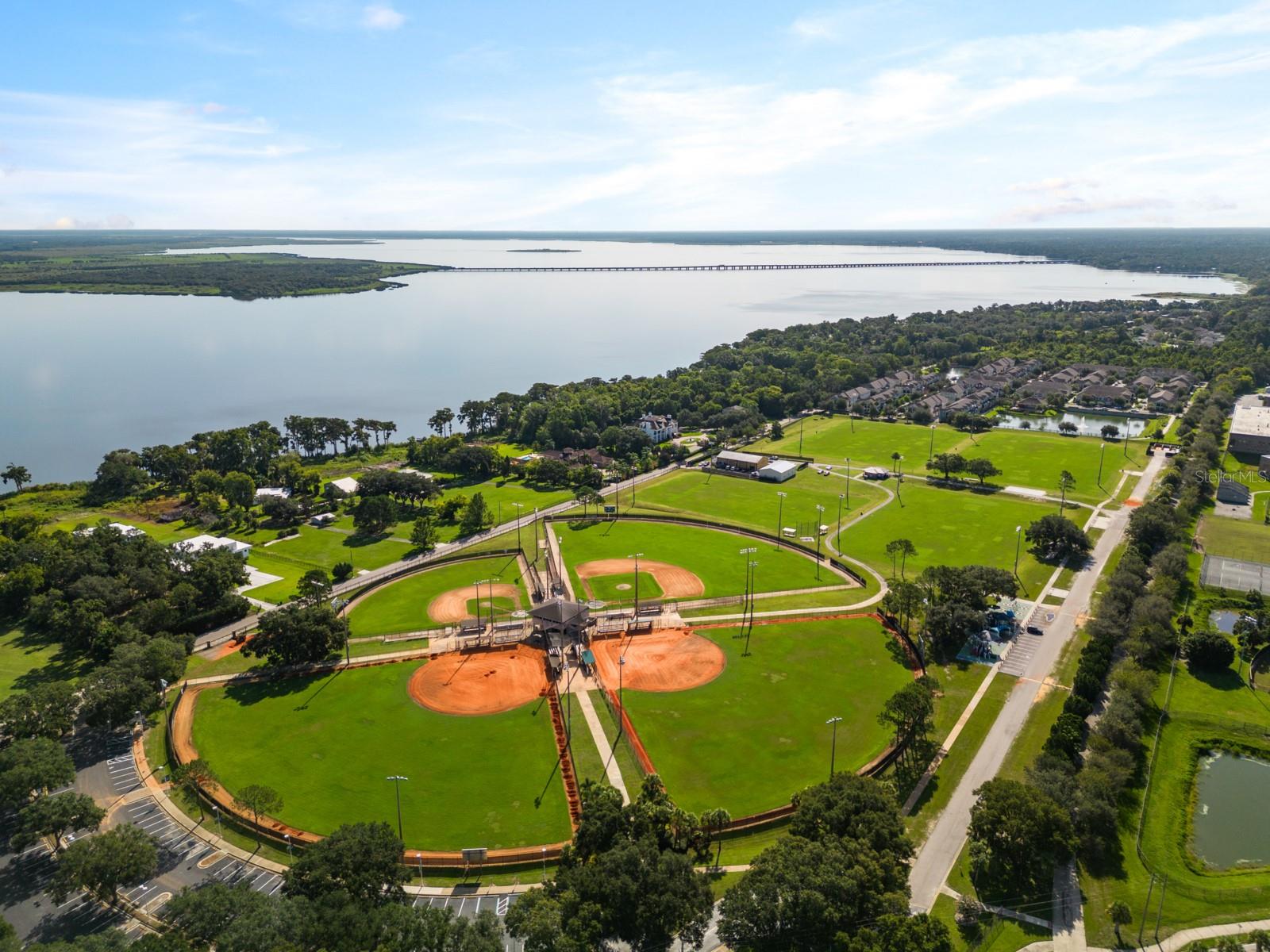 1262 Tarflower Dr Property Photo 19