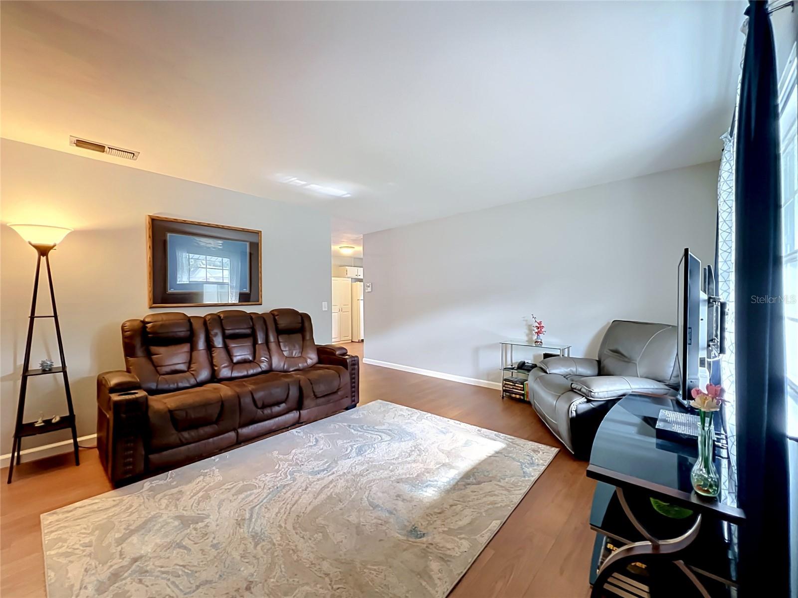 7514 Riverside Pl Property Photo 2