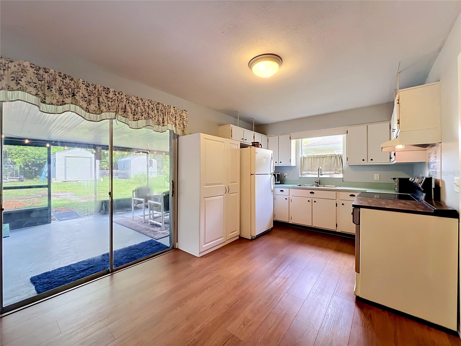7514 Riverside Pl Property Photo 5