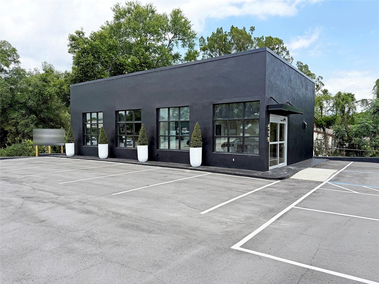 516 E HIGHWAY 50