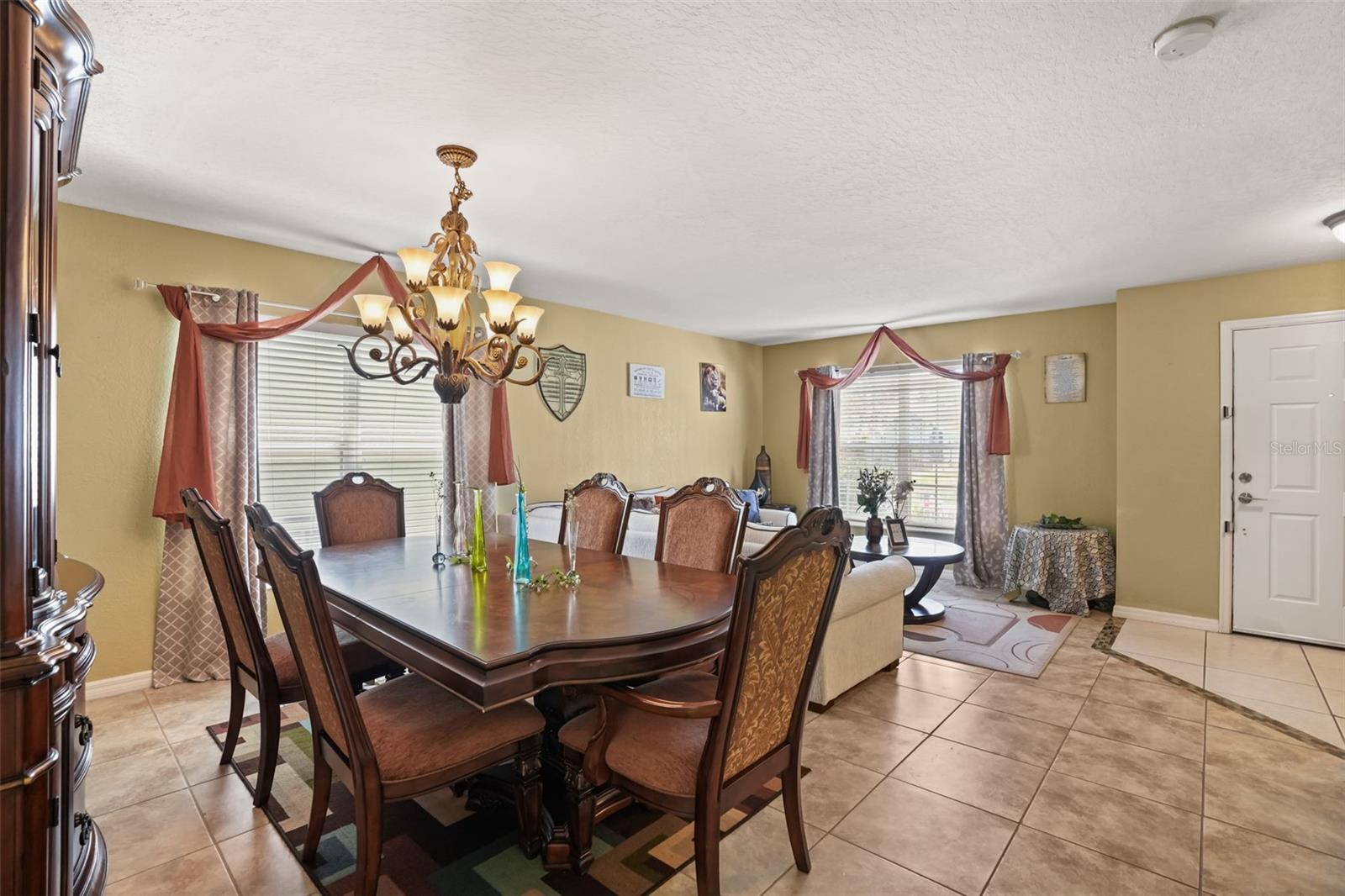 268 Tavestock Loop Property Photo 8