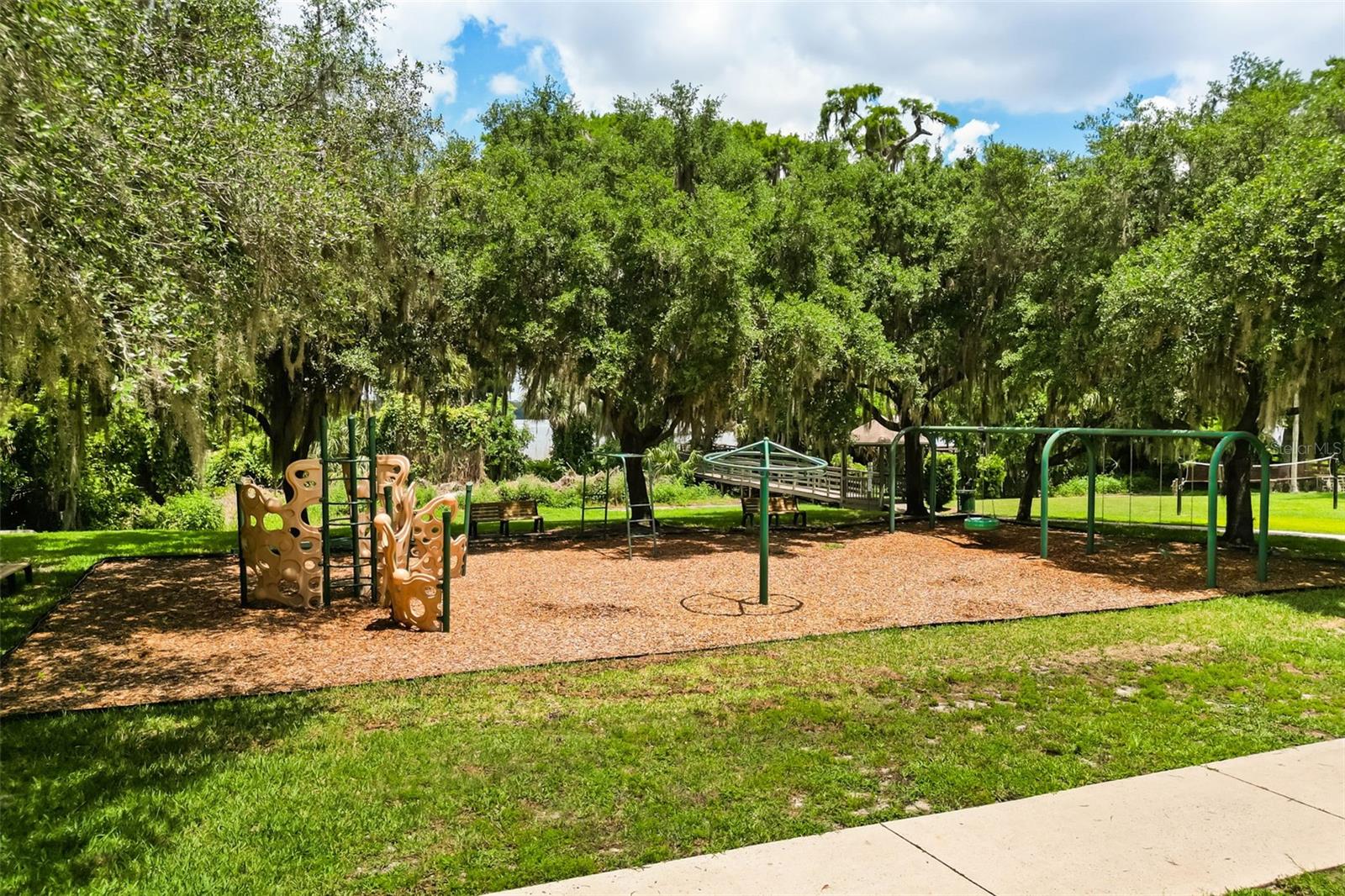 268 Tavestock Loop Property Photo 35