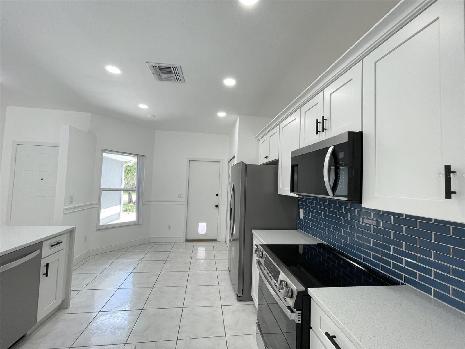 2869 Falling Tree Cir Property Photo 12