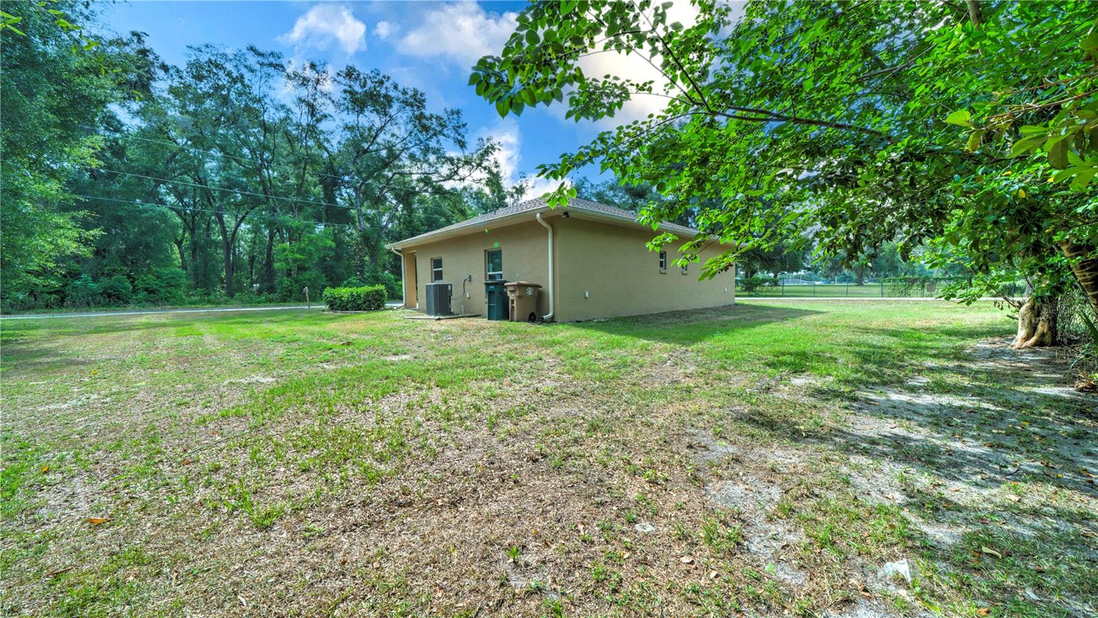 1404 Nw 18th Ave Property Photo 6