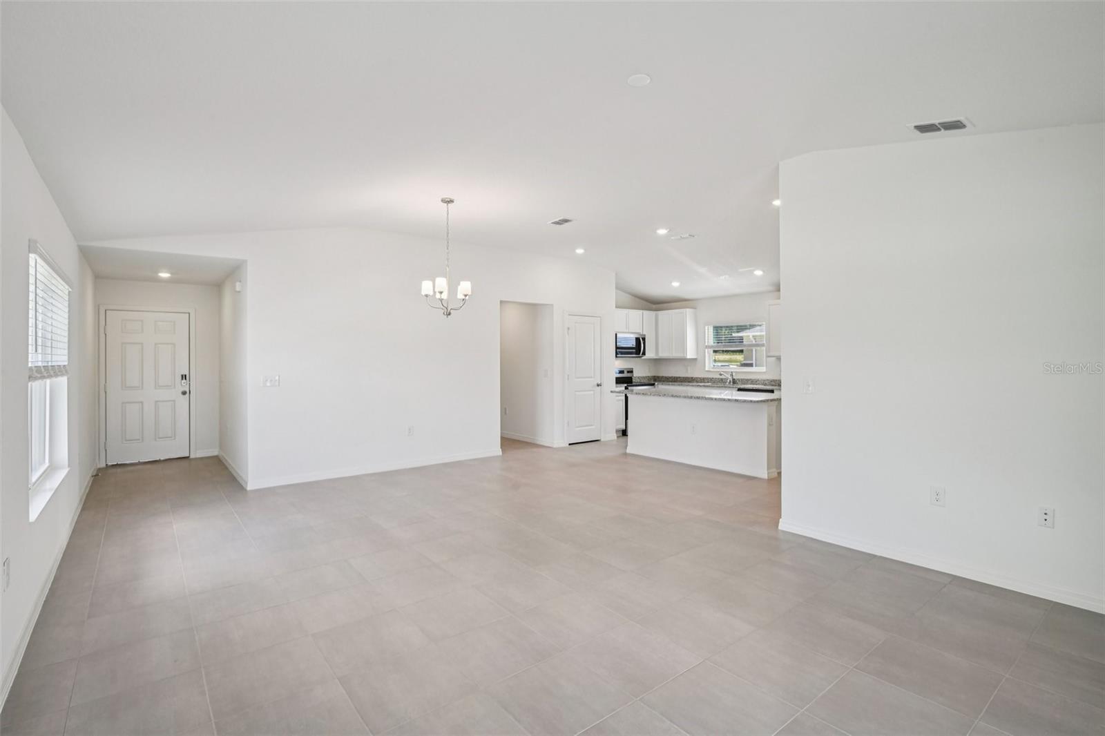 20404 Lavender Bloom Loop Property Photo 2