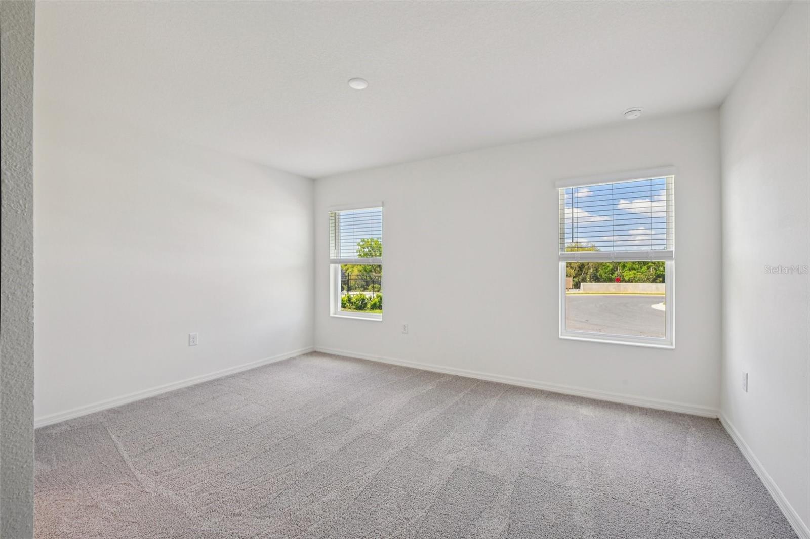 20404 Lavender Bloom Loop Property Photo 8