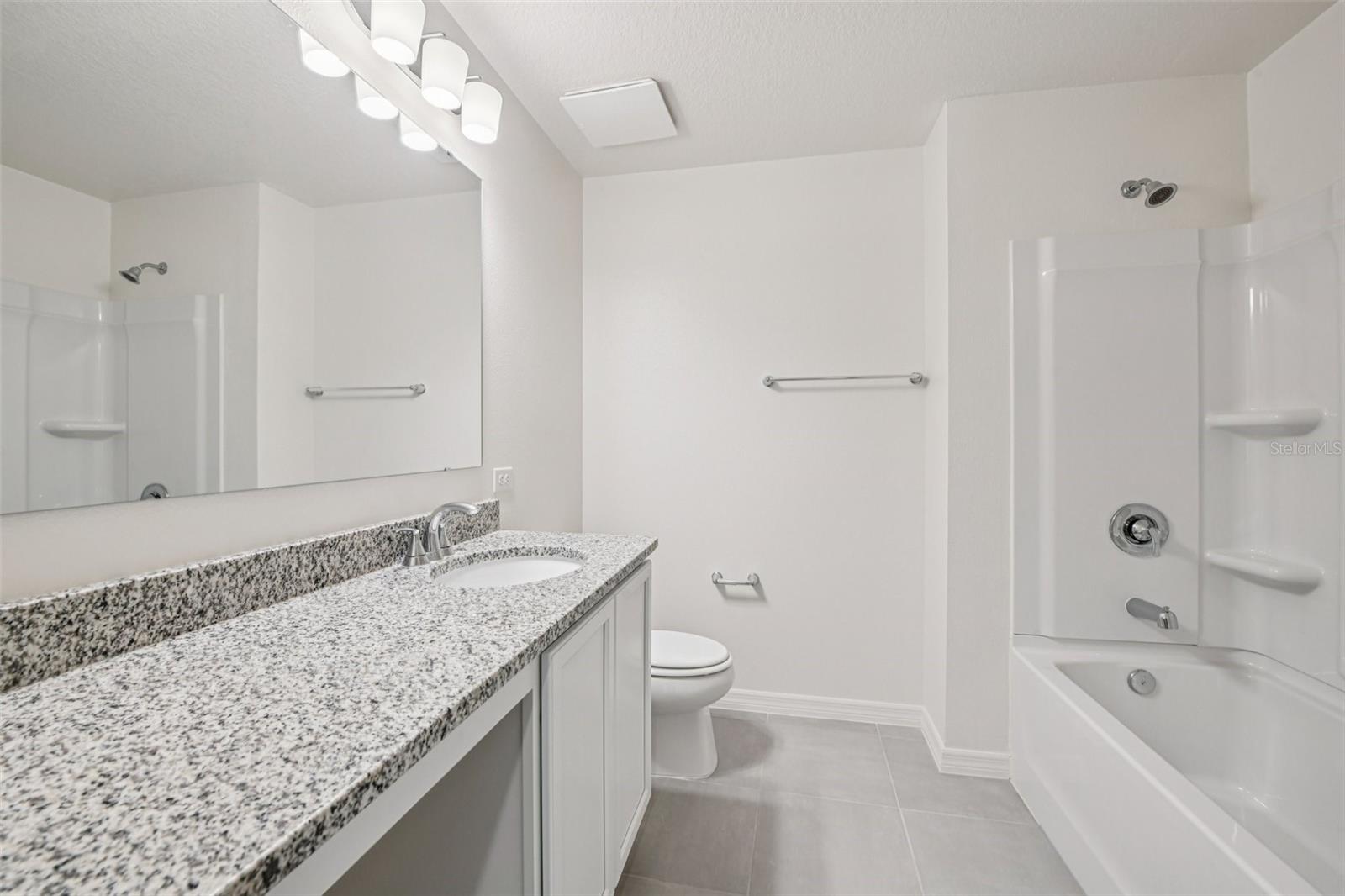 20404 Lavender Bloom Loop Property Photo 12