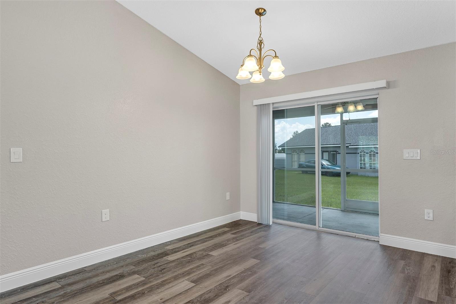 17 Cedar Tree Run Property Photo 12
