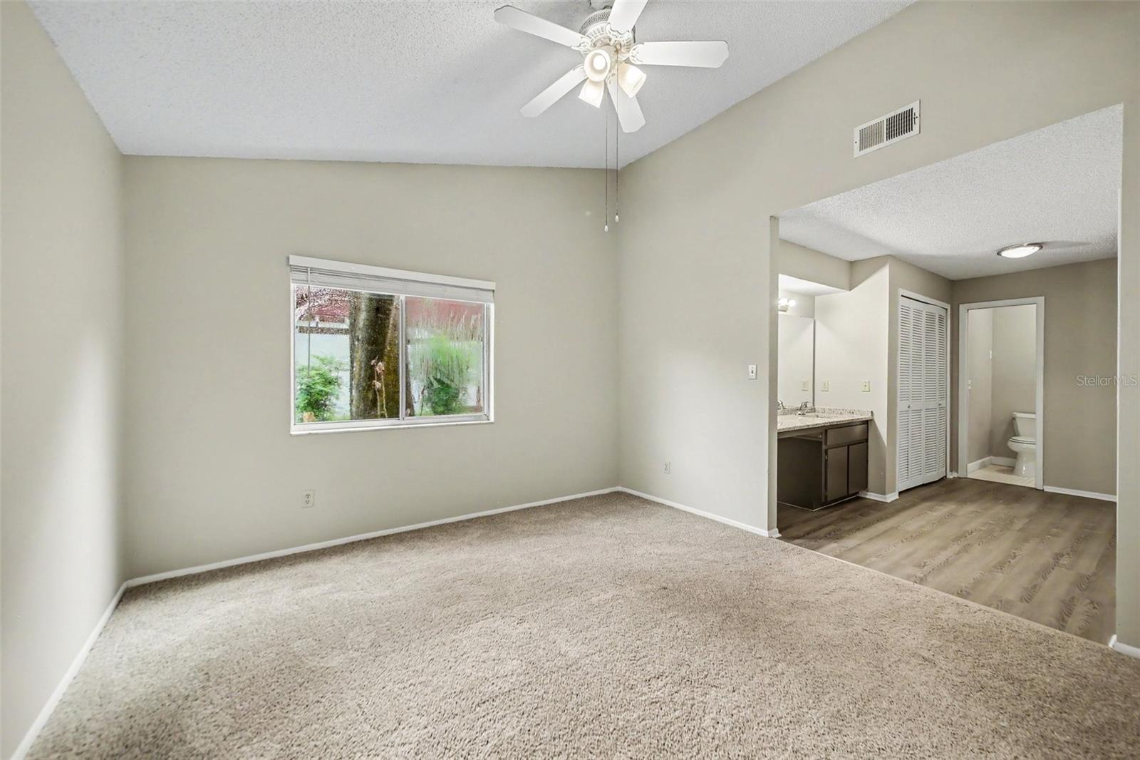 871 Beach Breeze Dr Property Photo 7