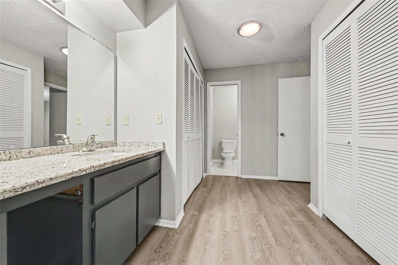 871 Beach Breeze Dr Property Photo 8