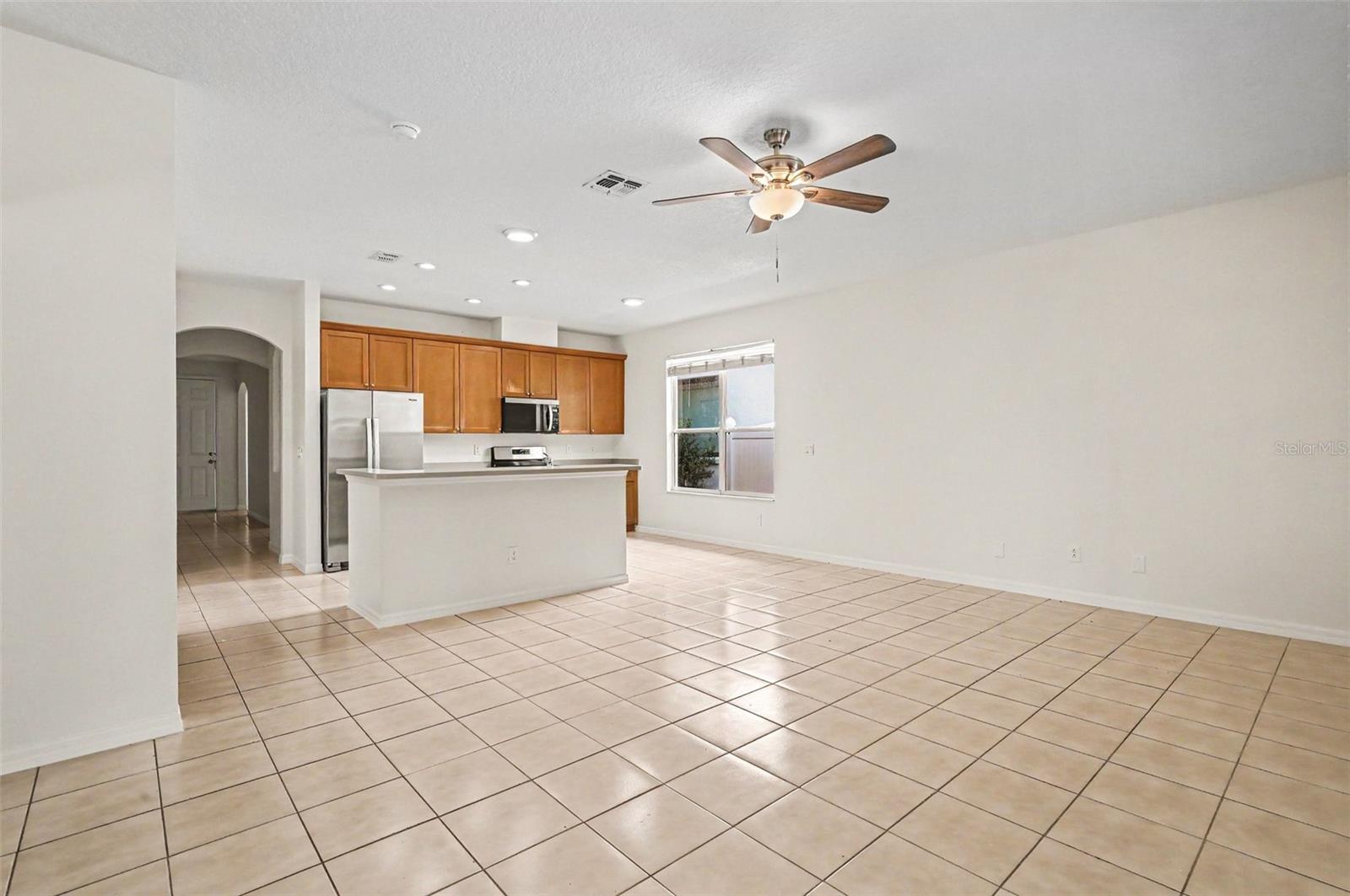 13450 Sunkiss Loop Property Photo 3