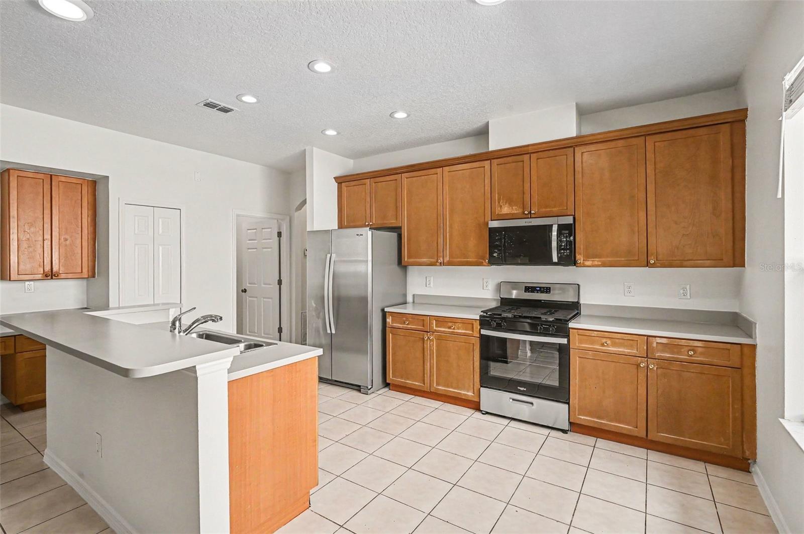 13450 Sunkiss Loop Property Photo 5