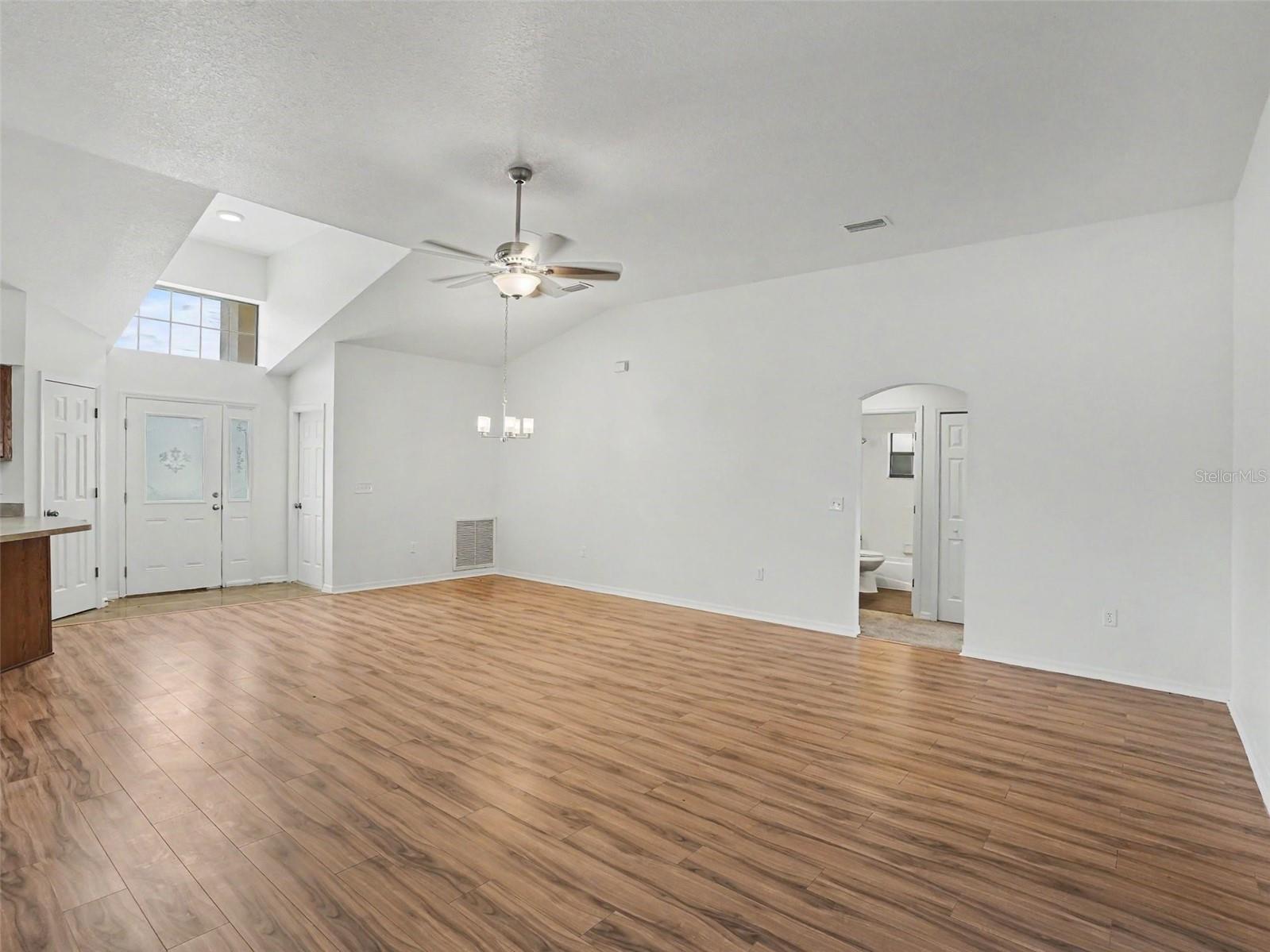 4750 Abaco Dr Property Photo 2